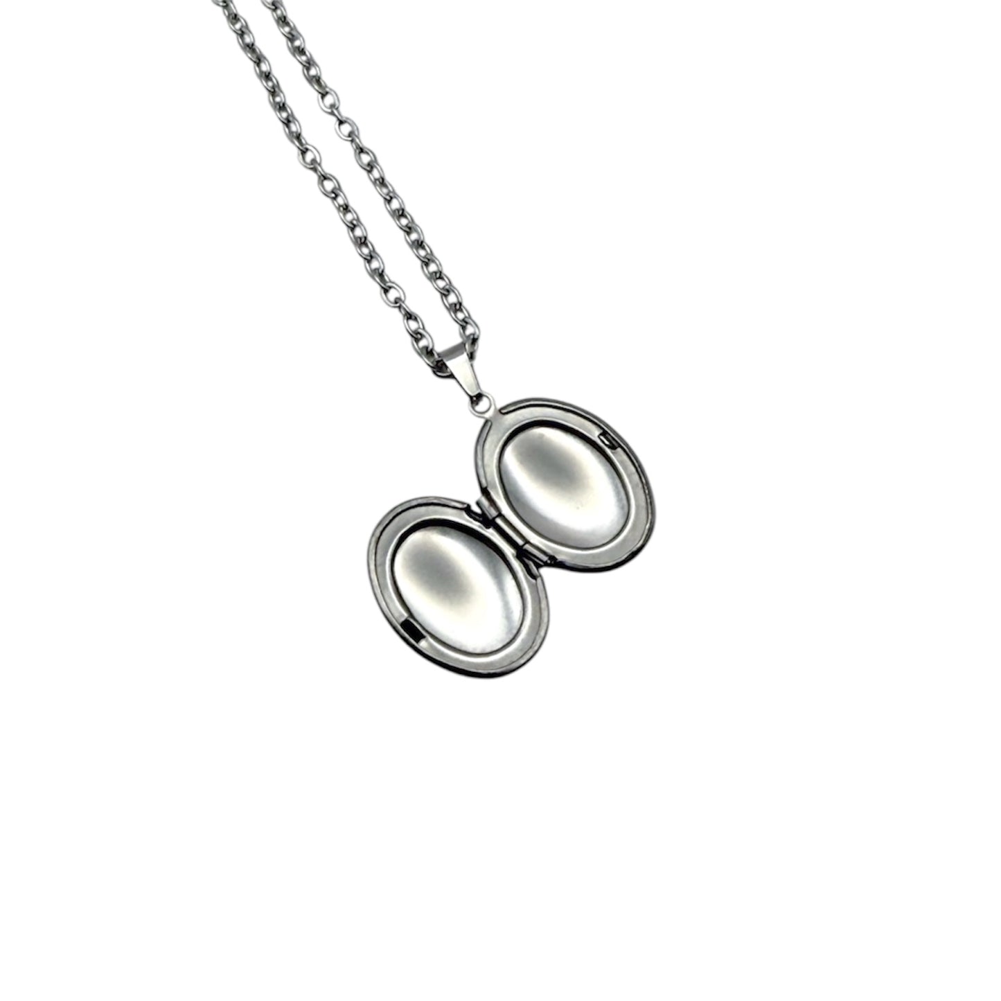Collar Relicario - Oval Liso Plateado