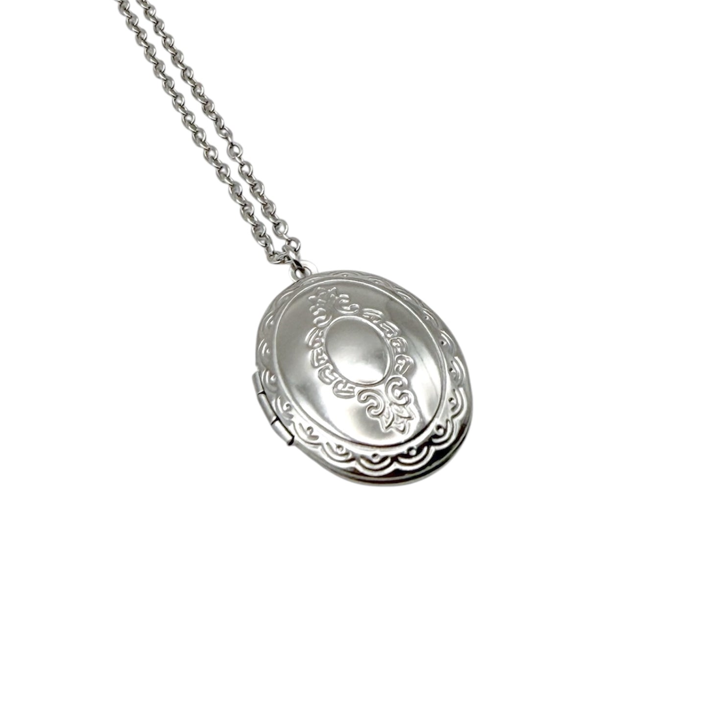 Collar Relicario - Oval Encanto Plateado