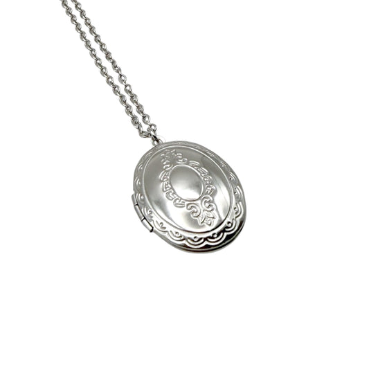 Collar Relicario - Oval Encanto Plateado
